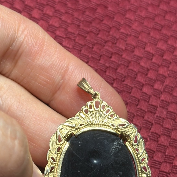 Vintage Very Old Black & White Cameo Gold Details Pendant Gold??? - Picture 9 of 11